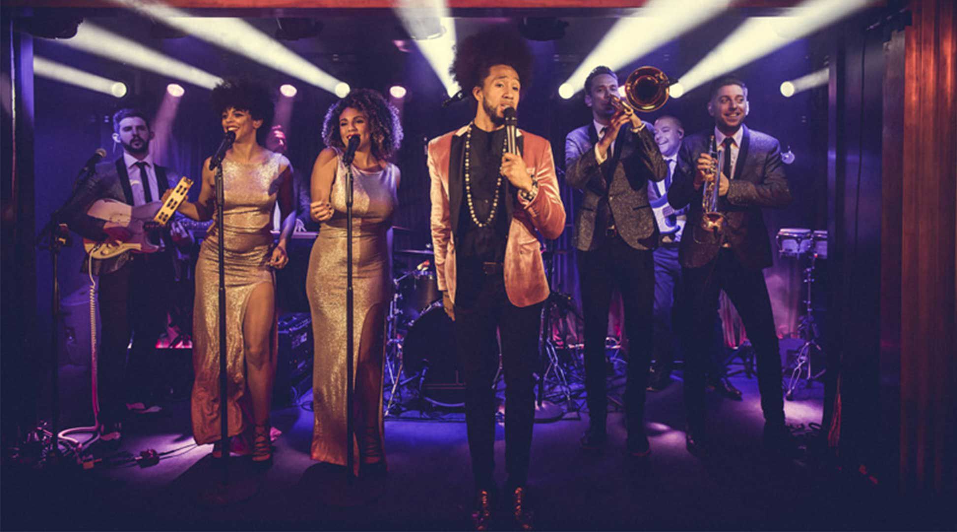 That Motown Band playing live
